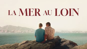 La mer au loin